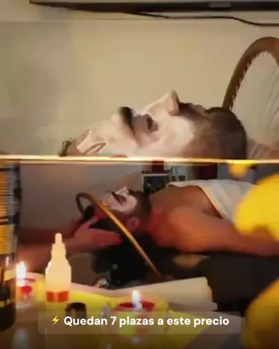 Fotograma del vídeo del Head Spa japonés de Marco Aldany